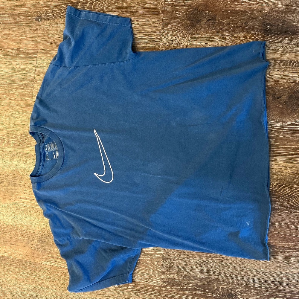 Nike t-shirt